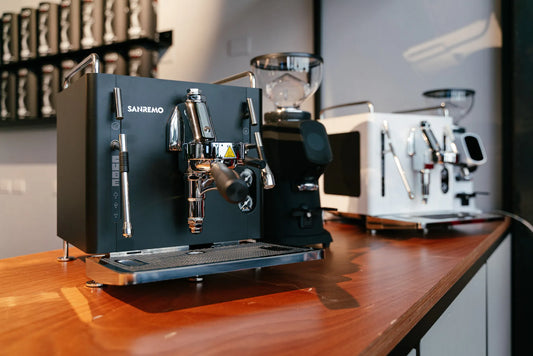 Waddi Speciality Coffee - Sanremo - CUBE Traditional Machine & Grinder